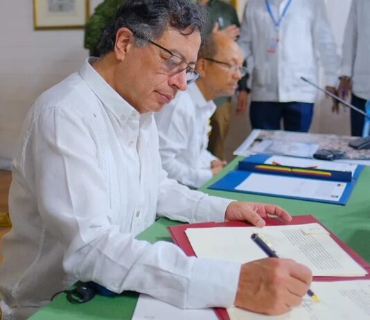 trump-retira-certificacao-de-aliado-antidrogas-da-colombia