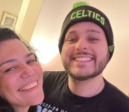 “algemado-como-bandido”,-diz-mae-de-jovem-detido-por-imigracao nos eua