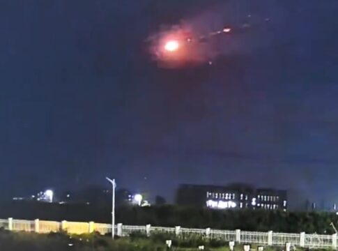china:-misseis-interceptam-ovnis-e-intrigam-internautas;-video