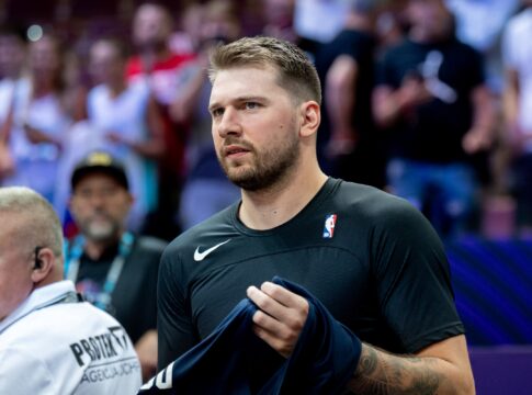 doncic-compra-mansao-de-sharapova-em-la-por-r$-125-milhoes.-veja-fotos