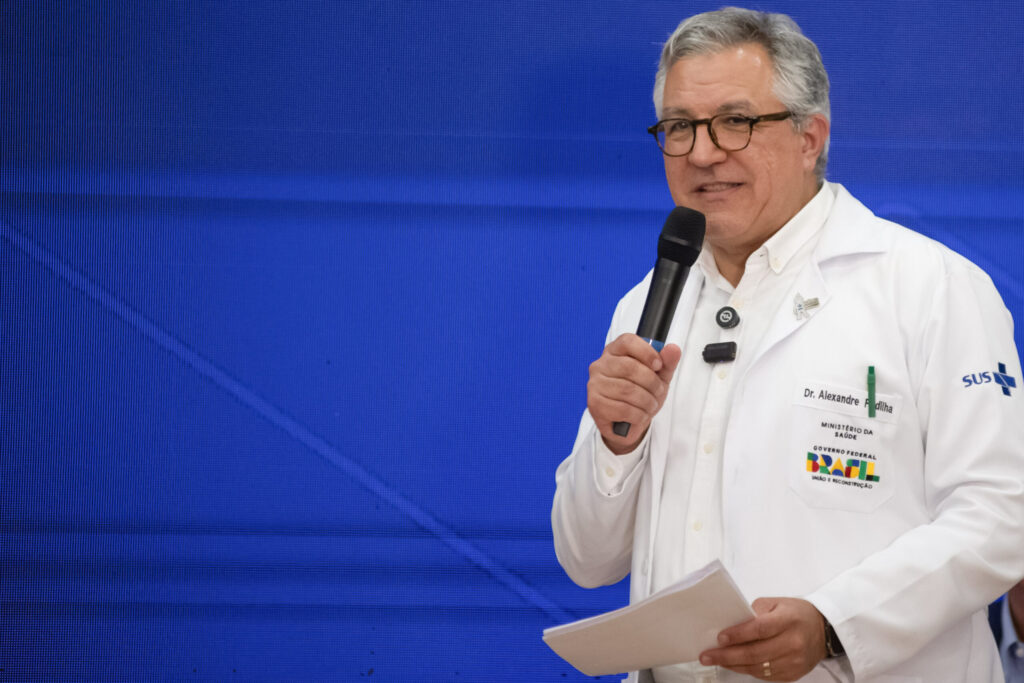 “to-nem-ai”,-diz-padilha-sobre-impasse-com-visto-para-os-eua.-video