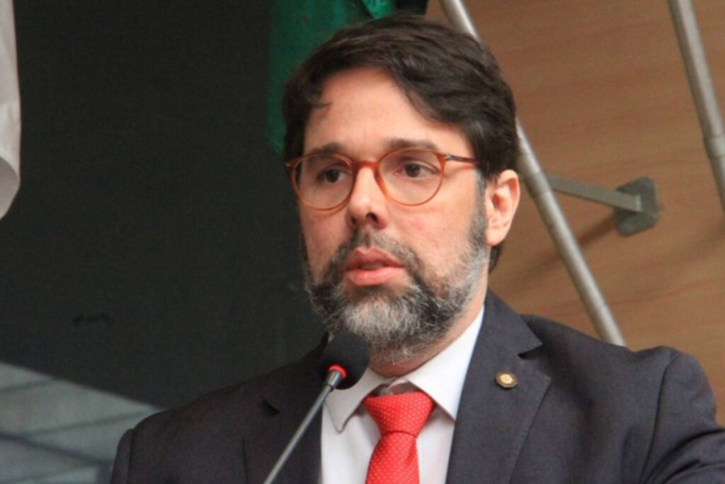 vereador-apadrinhado-de-valdemar-xinga-michelle-bolsonaro-de-“quenga”