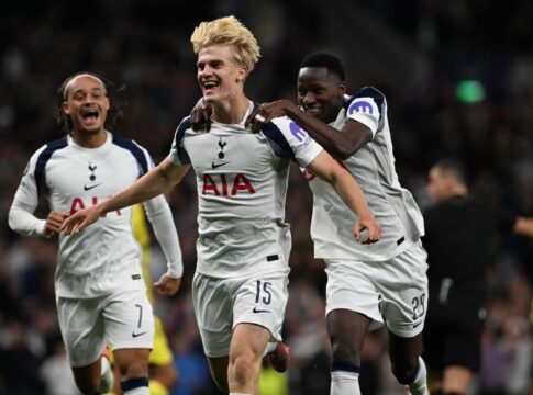 com-gol-contra,-tottenham-vence-villareal-na-estreia-da-champions