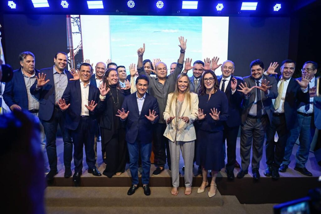 ibaneis-anuncia-gustavo-rocha-como-pre-candidato-a-vice-de-celina-leao