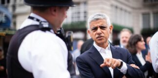 prefeito-de-londres-ataca-trump:-“atica-as-chamas-da-extrema-direita”