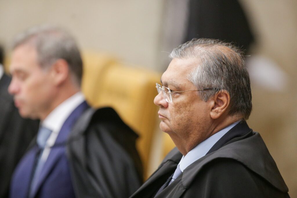 com-anistia-e-pec-da-blindagem,-dino-acelera-acao-contra-emendas