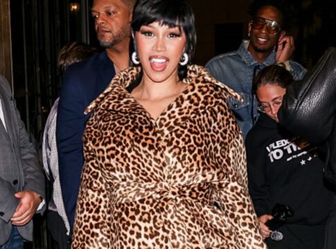 cardi-b-anuncia-gravidez-do-quarto-filho:-“animada,-feliz”
