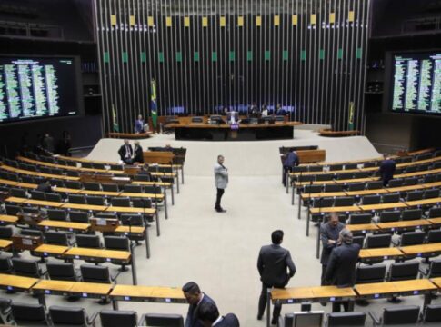 pec-da-blindagem:-veja-como-deputados-do-df-votaram-sobre-voto-secreto