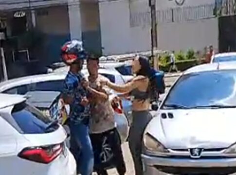 barraco-em-aguas-claras-entre-mulher-e-motoboy-tem-tapa-na-cara:-“piranha”