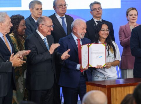 lula-sanciona-lei-contra-adultizacao-de-criancas-nas-redes