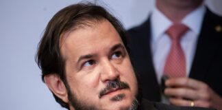 rueda,-presidente-do-uniao-brasil,-vira-alvo-da-pf-na-carbono-oculto