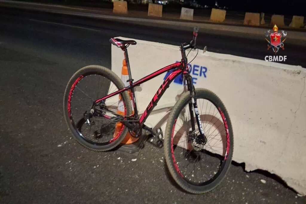 ciclista-fica-ferido-apos-ser-atropelado-por-carro-na-br-020