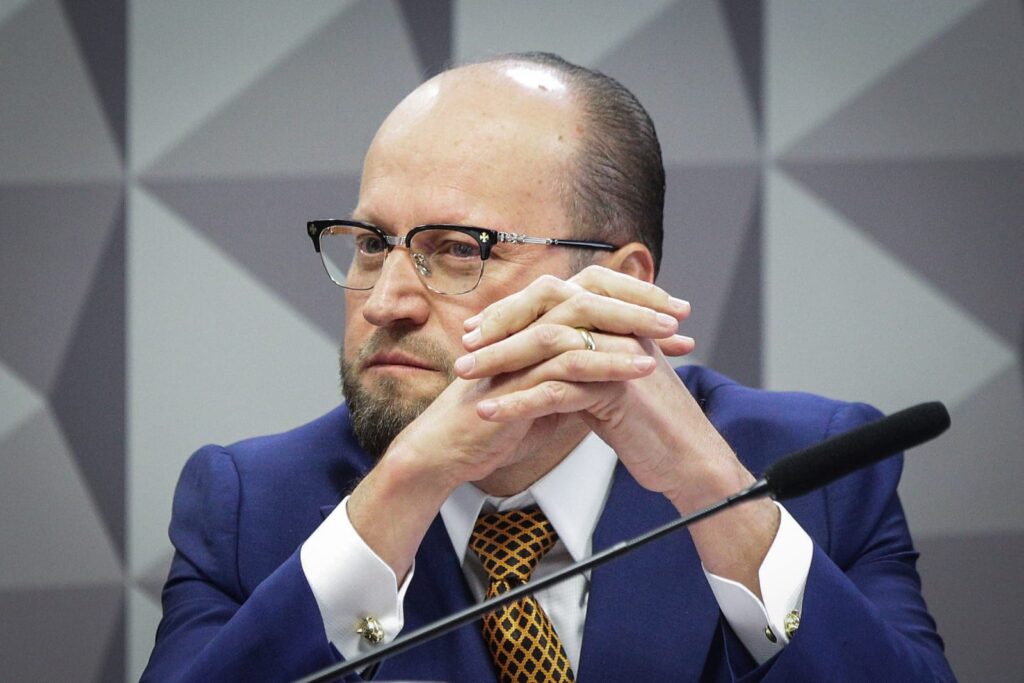 cpmi:-nelson-wilians-diz-que-nao-conhece-o-“careca-do-inss”