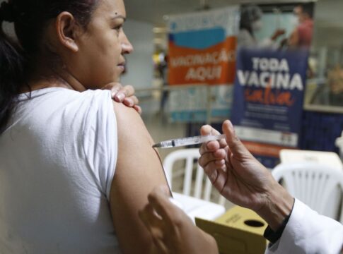 vacina-da-covid-tambem-protege-contra-complicacoes-cardiacas-da-doenca