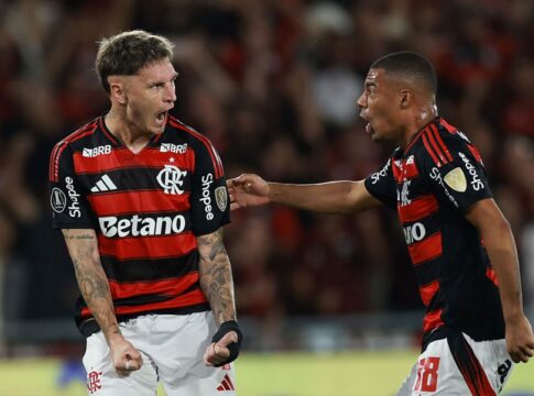 libertadores:-com-direito-a-gol-relampago,-flamengo-bate-estudiantes