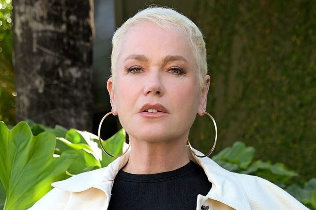 choro,-bastidores-e-mais;-novas-fotos-raras-de-xuxa-que-foram-apagadas