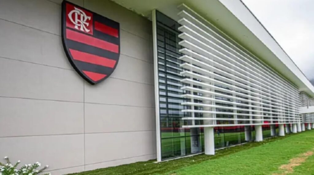 flamengo-tomara-providencias-na-conmebol-apos-arbitragem-polemica