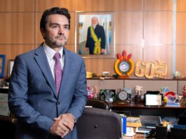 sabino-quer-emplacar-sucessora-no-ministerio-do-turismo;-saiba-quem