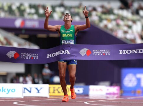 mundial-de-atletismo:-caio-bonfim-e-ouro-na-marcha-atletica-20km