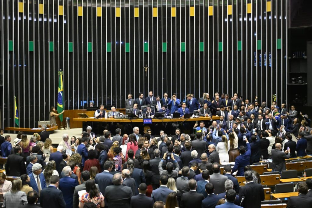 tudo-em-nome-da-pacificacao-do-pais
