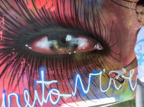 mostra-em-paris-exalta-mulheres-negras-na-luta-pelo-direito-feminino