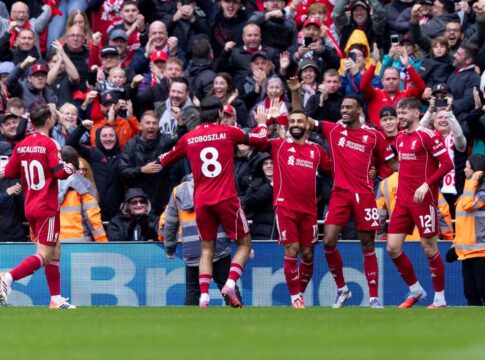 liverpool-vence-classico-contra-o-everton-e-se-mantem-na-lideranca