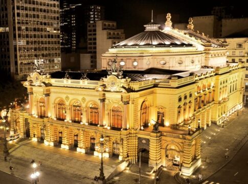 ong-perde-gestao-do-theatro-municipal-apos-funcionario-criticar-kirk