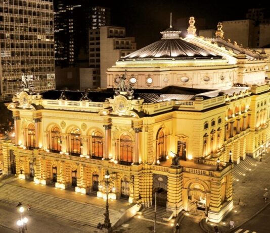 ong-perde-gestao-do-theatro-municipal-apos-funcionario-criticar-kirk