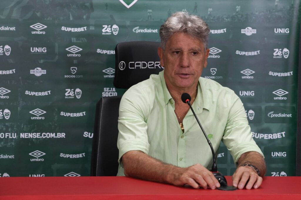 renato-gaucho-responde-criticas-apos-poupar-atletas-contra-o-vitoria