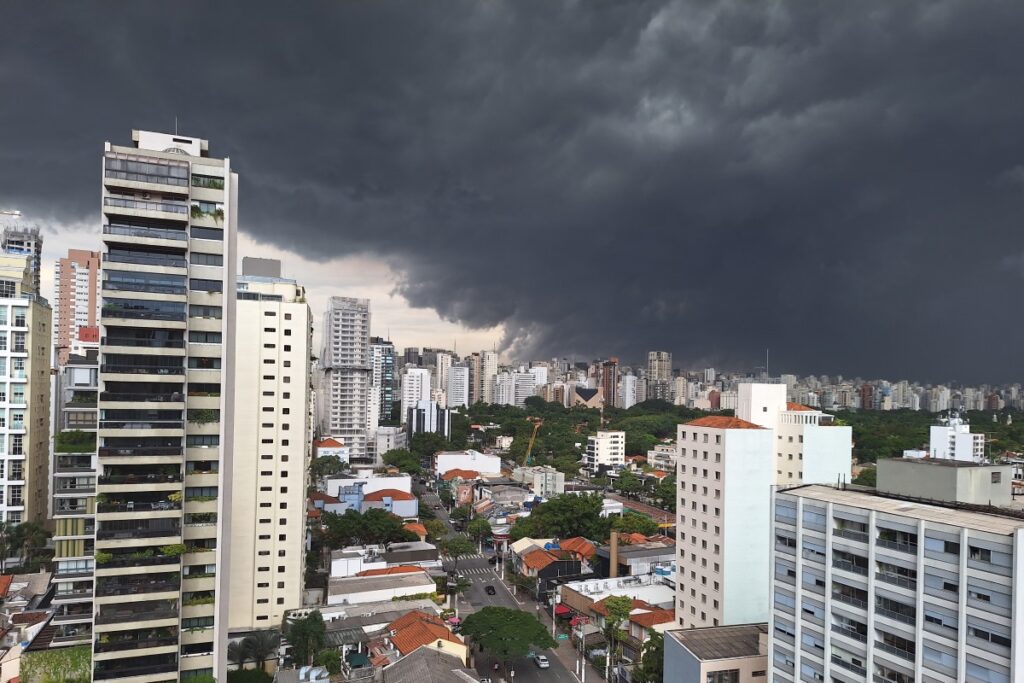 alerta:-veja-como-sera-mudanca-no-tempo-a-partir-deste-domingo-em-sp