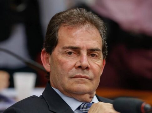relator-da-anistia-tera-de-atender-a-direita-“em-algo”,-dizem-lideres