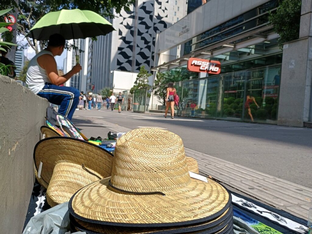 inverno-termina-com-domingo-de-calor-recorde-e-virada-no-tempo-em-sp