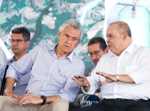 ibaneis-e-caiado-relatam-“estranheza”-e-insistem-que-uniao-participe-de-consorcio