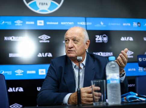 felipao-dispara-contra-arbitro-do-gre-nal-448:-“enfiou-a-faca-e-girou”