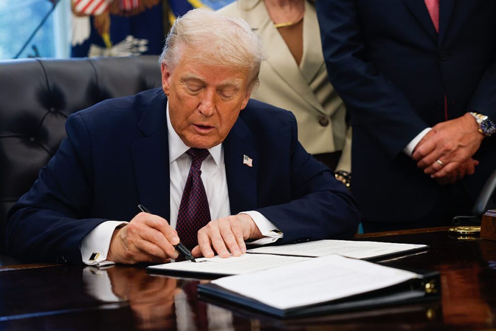 trump-da-“carta-branca”-para-paises-da-otan-abaterem-avioes-da-russia