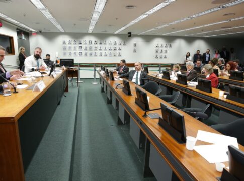 conselho-de-etica-da-camara-instaura-processo-contra-eduardo-bolsonaro