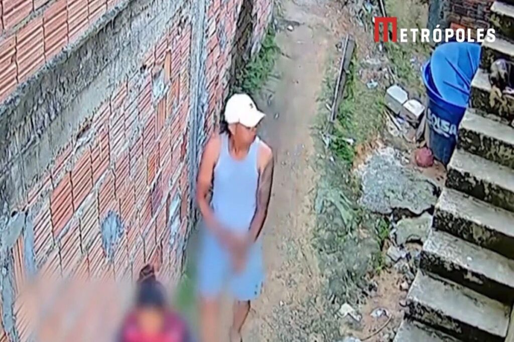 video:-homem-ataca-adolescente-enquanto-se-masturba-no-meio-da-rua