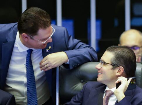 lider-do-pl-diz-que-motta-mentiu-e-havia-aceitado-manobra-pro-eduardo