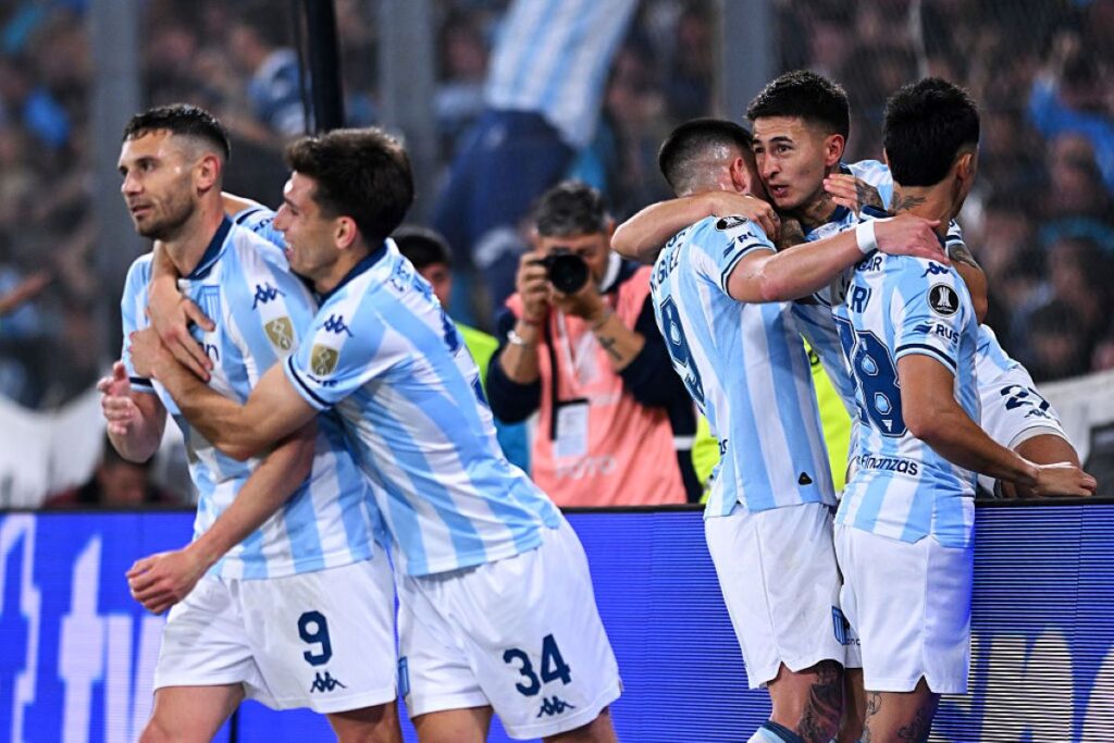 racing-vence-velez-pela-segunda-vez-e-vai-a-semifinal-da-libertadores