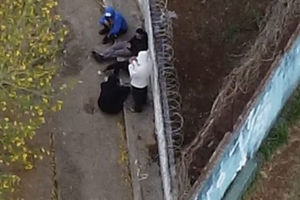 policia-prende-suspeitos-de-traficar-drogas-perto-de-escola-em-sp