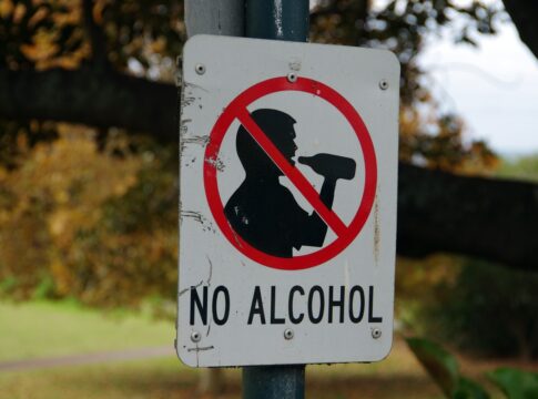 especialistas-explicam-se-consumir-bebidas-nao-alcoolicas-e-seguro