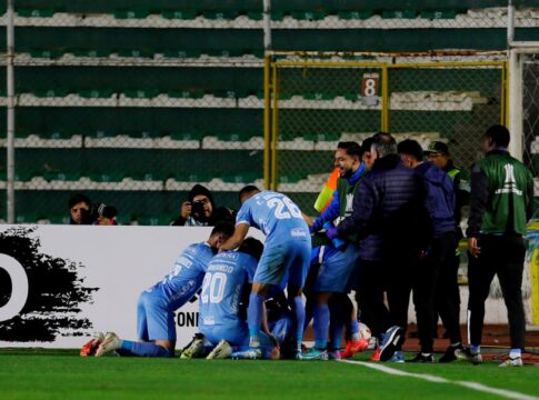 adversario-do-galo,-bolivar-venceu-apenas-uma-vez-em-solo-brasileiro