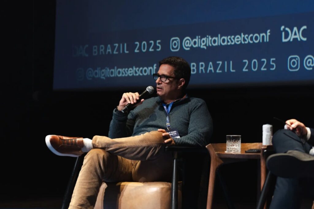 campos-neto:-ativos-digitais-vem-reduzindo-a-funcao-credito-de-bancos