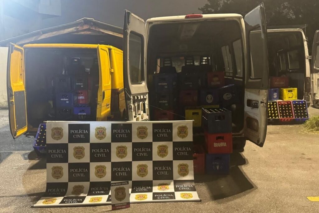 policia-apreende-quase-mil-caixas-de-cerveja-usadas-para-falsificacao
