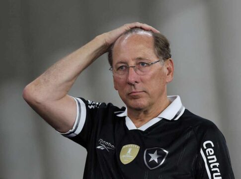 brasileirao:-john-textor-reclama-de-penalti-marcado-contra-o-botafogo