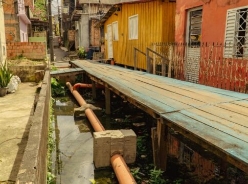 falta-de-esgoto-atinge-51,8%-das-escolas-publicas,-mostra-estudo