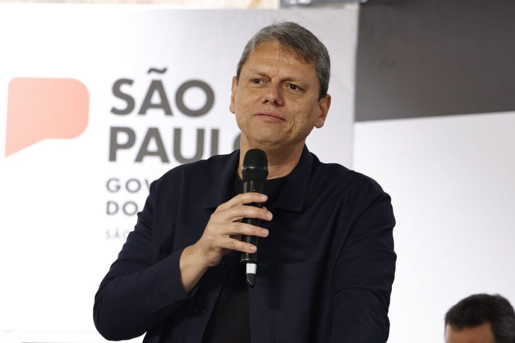 “fraude-astronomica”,-diz-tarcisio-sobre-infiltracao-do-pcc em postos