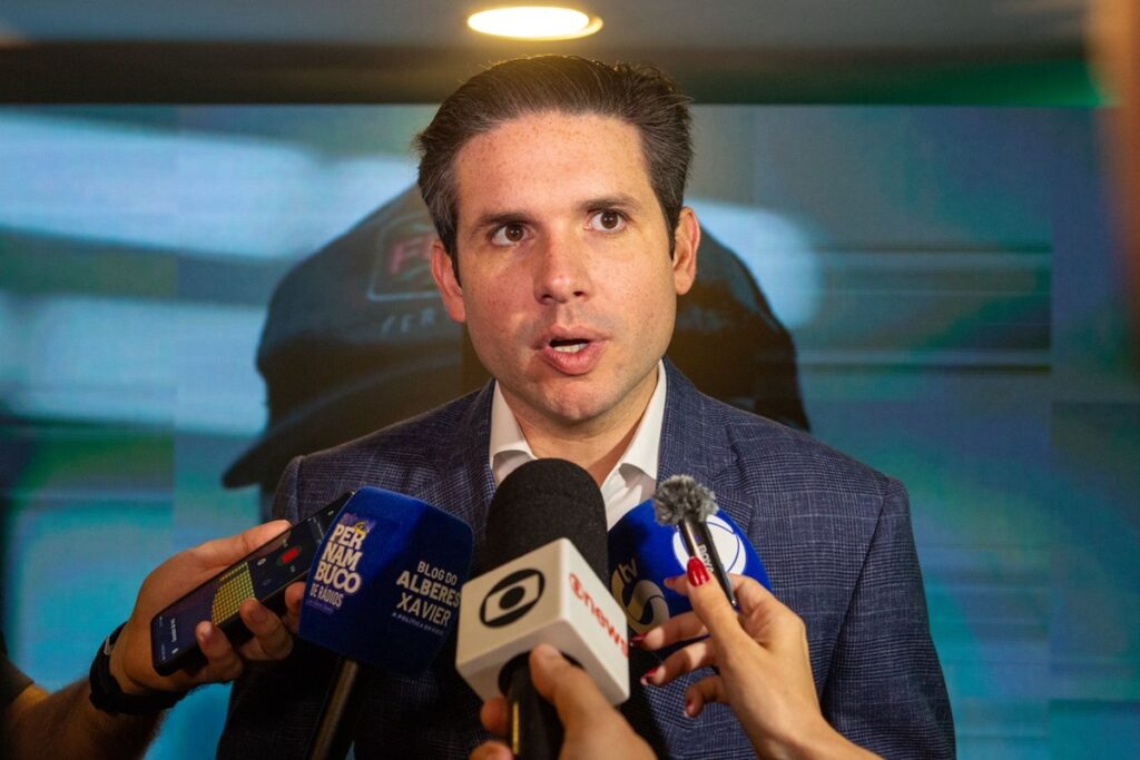 motta-e-outros-politicos-lamentam-ataque-a-tiros-em-escola-do-ceara