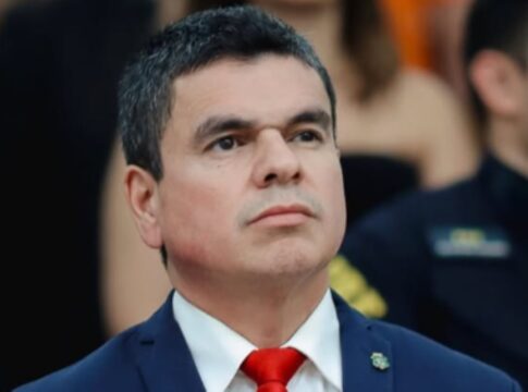tiros-em-escola:-secretario-do-ceara-reage-a-criticas-da-oposicao