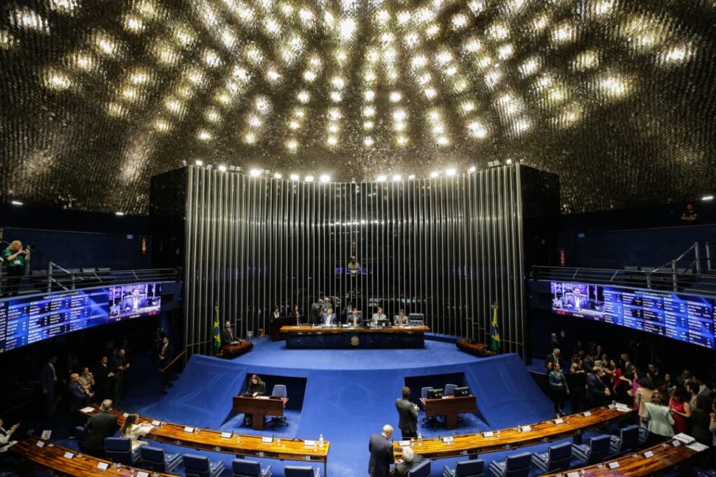 senado-paga-r$-173,6-mil-por-mes-a-assessores-de-“comissoes-fantasmas”